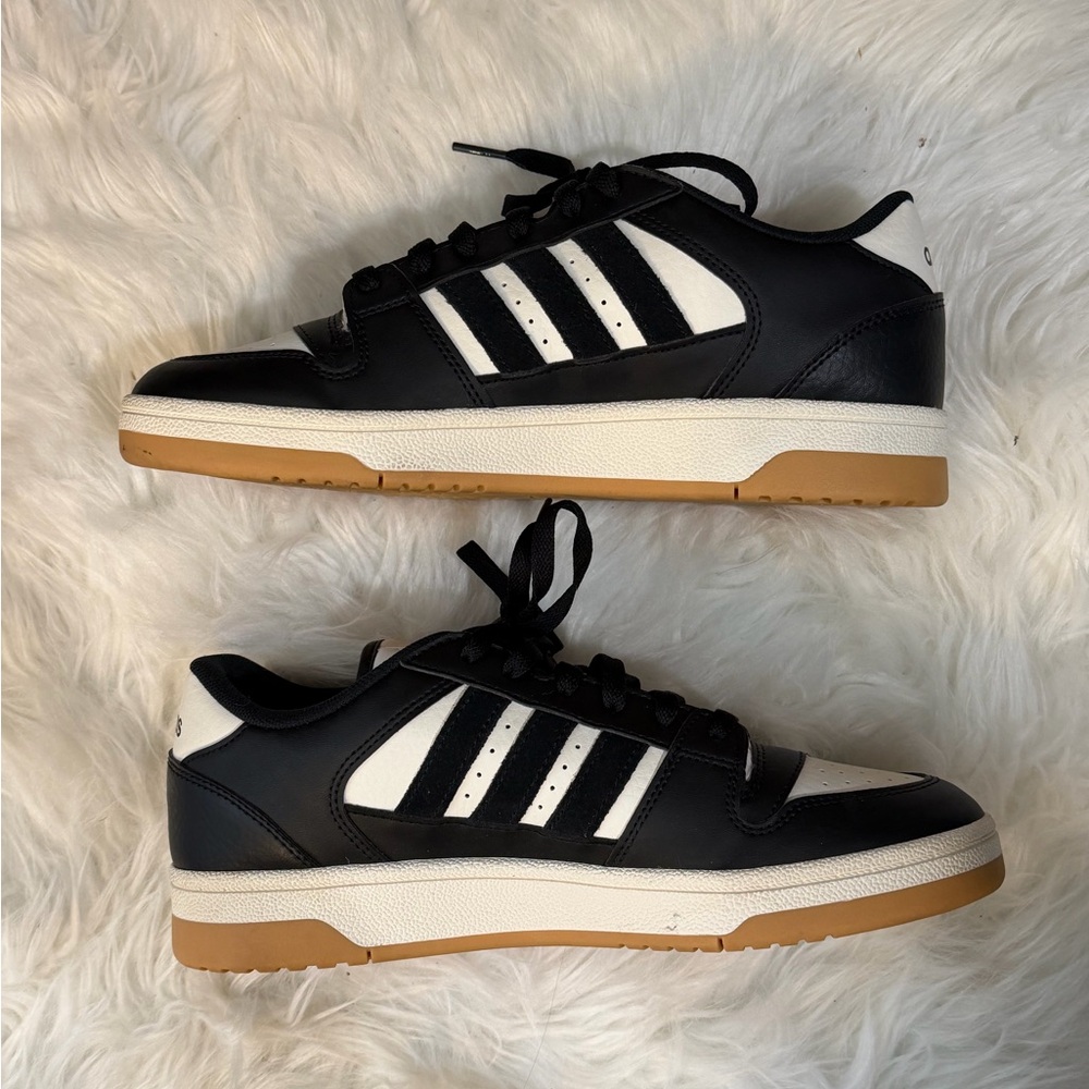 WOMEN'S ADIDAS BREAKSTART SNEAKERS-  Black White Low-Top Sneakers with Gum Sole